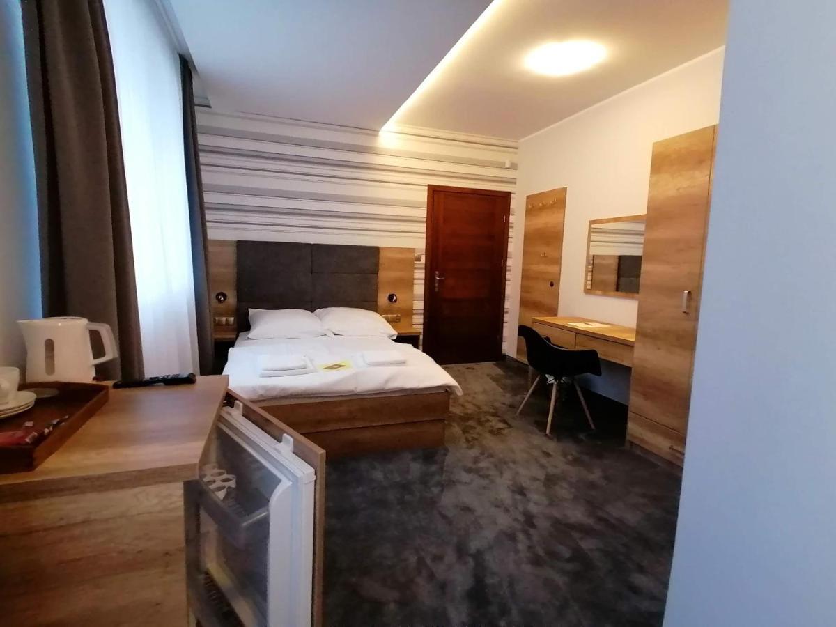 Lake View Apartamenty ブロドニツァ エクステリア 写真