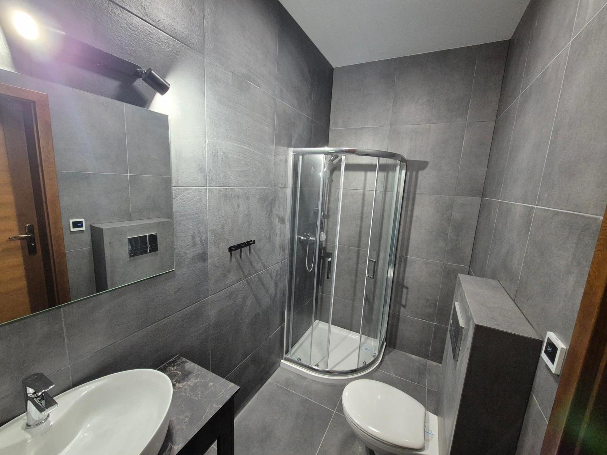 Lake View Apartamenty ブロドニツァ エクステリア 写真